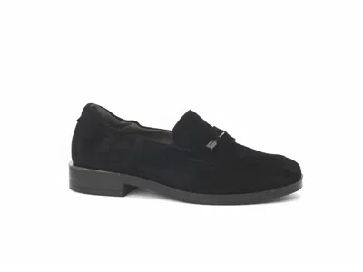 Softwaves Women's Gwen Loafer In Black