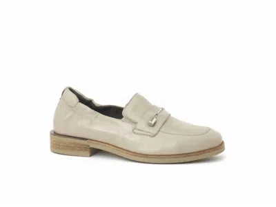 Softwaves Women's Gwen Loafer In Sahara In Multi