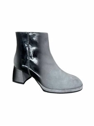 Softwaves Women's Leeza Boot In Fumo Nero In Gray