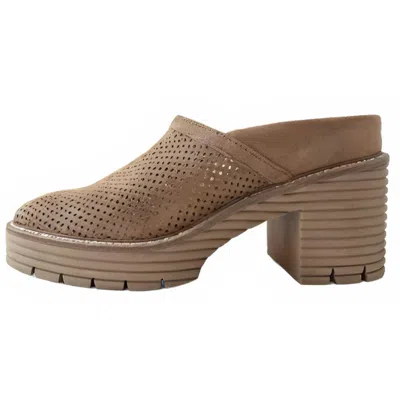 Softwaves Women's Mansi Clogs In Taupe In Brown