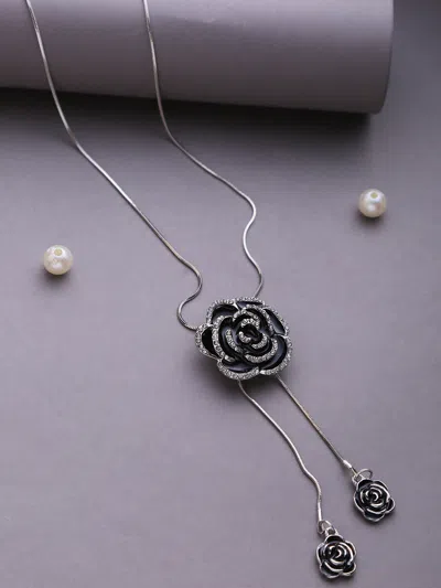 Sohi Floral Stylish Pendant In Silver
