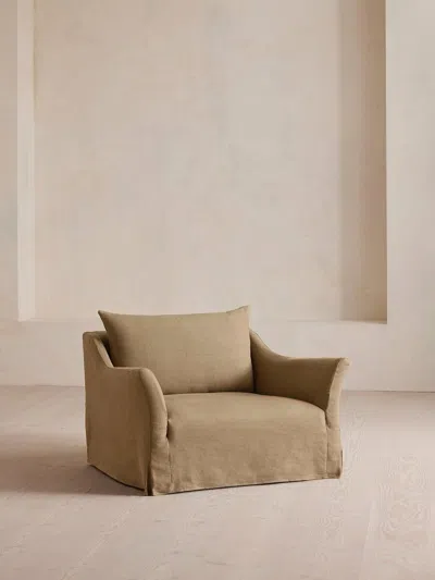 Soho Home Roma Loveseat In Black