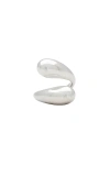 Soko Twisted Dash Ring In Metallic Silver
