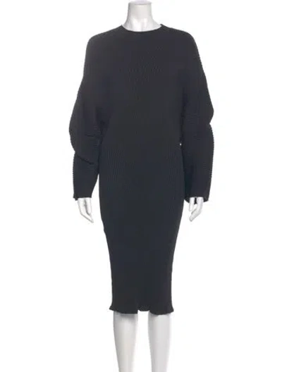 Pre-owned Solace London Crew Neck Midi Length Dress In Gray