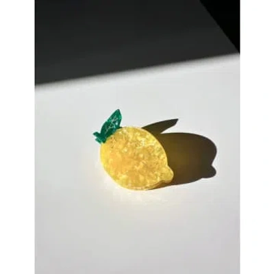 Solar Eclipse - Lemon Fruit Claw Hair Clip In Yellow