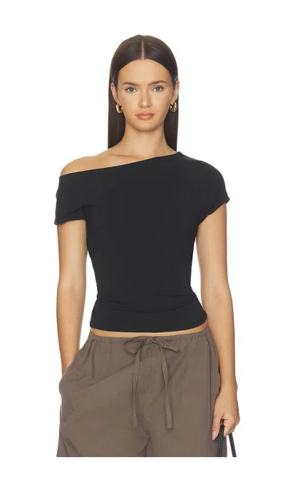 Sold Out Nyc The Studio Tee In Black