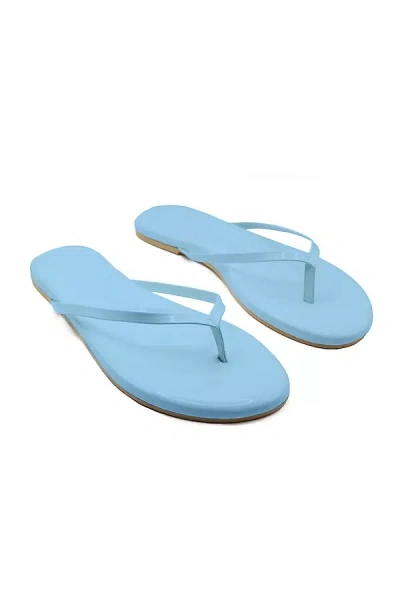 Solei Sea Indie Patent Thong Sandals In Blue