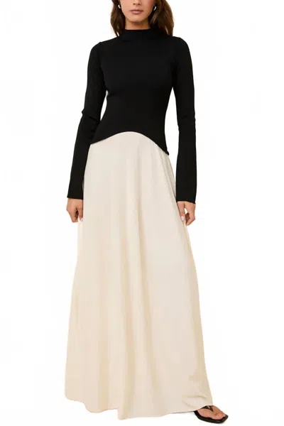 Solid & Striped Soglio Maxi Dress In Ecru In Black