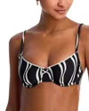 Solid & Striped The Daphne Bikini Top In Wavy Stripe Noir