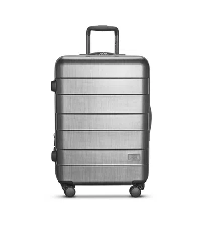 Solo New York Re-serve Check-in Spinner In Gray