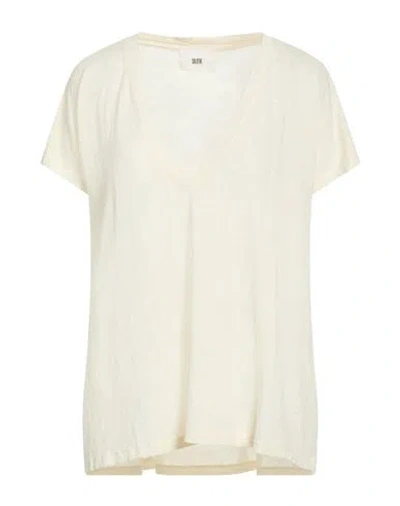 Solotre Woman T-shirt Cream Size 1 Linen, Elastane In White