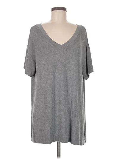 Pre-owned Soma Short Sleeve T-shirt In Gray