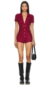Somebodee X Revolve Capri Romper In 酒红色