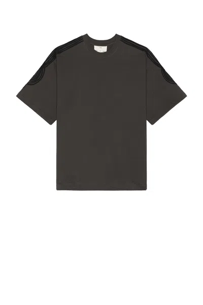 Song For The Mute Applique Gym Tee In Washed Black