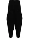 Songzio Loose Fit Darted Trousers In Schwarz