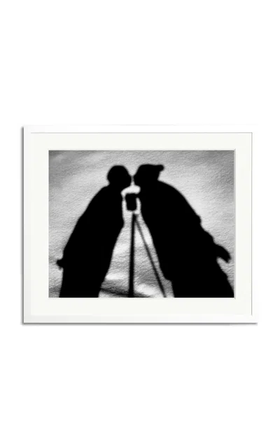Sonic Editions Shadows Of Kissing Figures Print; 20x24 In White