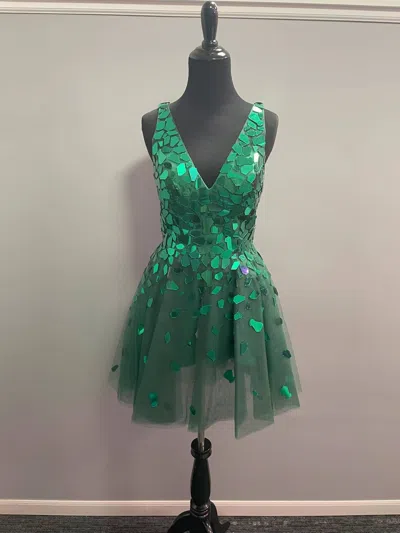Sophia Thomas Glass Mirror V-neck Cocktail Dress In Emerald In Gold