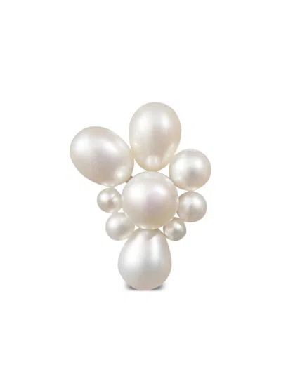 Sophie Bille Brahe 14k Yellow Gold Petite Amis Fleur Freshwater Pearl Earring In White