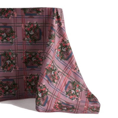 SOPHIE WILLIAMSON DESIGN SOPHIE WILLIAMSON DESIGN TABLECLOTH LA VIE EN ROSE
