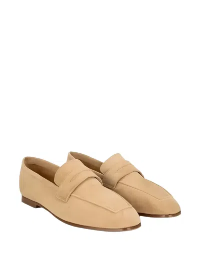 Sophique Milano Essenziale Loafers In Neutral