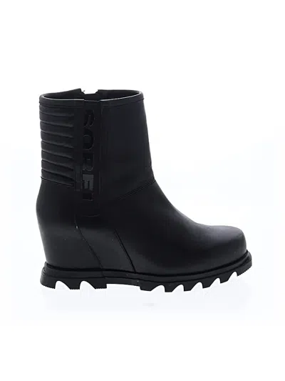 Pre-owned Sorel Boots In Black