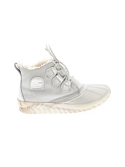 Pre-owned Sorel Boots In Silver