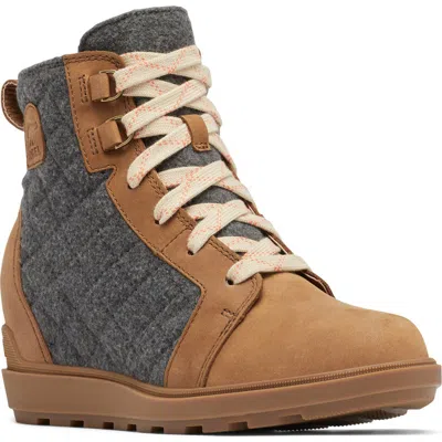 Sorel Evie Ii Wedge Bootie In Velvet Tan/gum 10