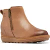 Sorel Evie Ii Zip Waterproof Ankle Boot In Velvet Tan,gum 2