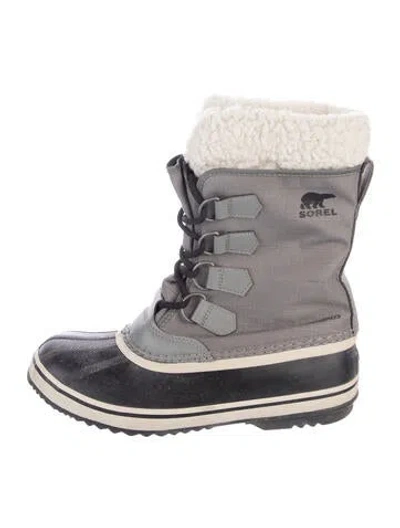Pre-owned Sorel Faux Fur Trim Snow Boots In Grey