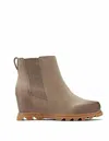 SOREL JOAN OF ARCTIC WEDGE III CHELSEA BOOTS IN OMEGA TAUPE, WET SAND