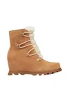 SOREL JOAN OF ARCTIC WEDGE III LACE COZY BOOTS IN TAWNY BUFF, GUM II