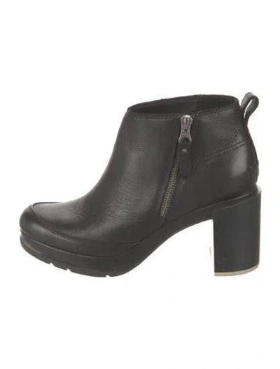 Pre-owned Sorel Leather Boots In Black