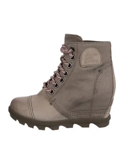 Pre-owned Sorel Leather Boots In Neutrals