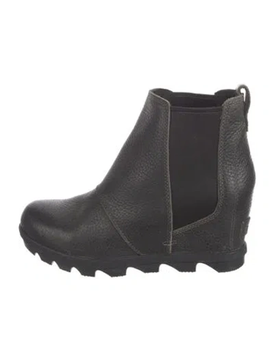 Pre-owned Sorel Leather Chelsea Boots In Black