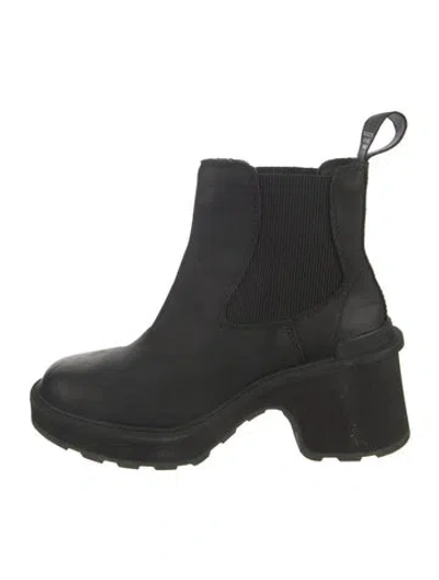 Pre-owned Sorel Leather Chelsea Boots In Black