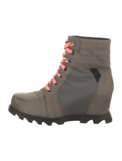 Pre-owned Sorel Leather Colorblock Pattern Combat Boots In Gray