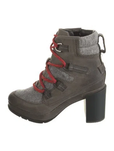Pre-owned Sorel Leather Combat Boots In Green