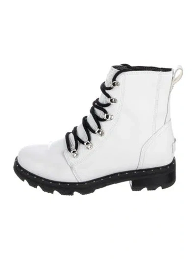 Pre-owned Sorel Leather Combat Boots In White