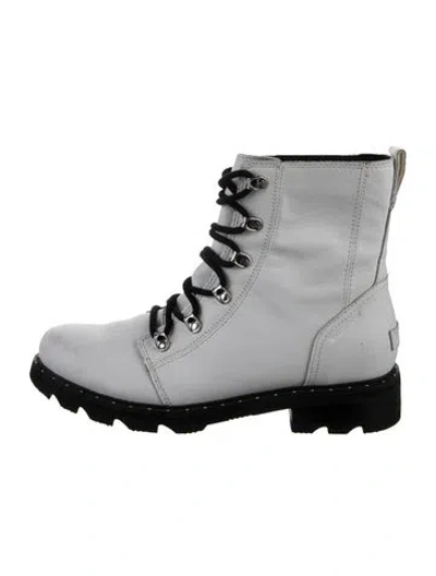 Pre-owned Sorel Leather Combat Boots In White