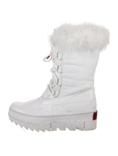 Pre-owned Sorel Leather Faux Fur Trim Snow Boots In White
