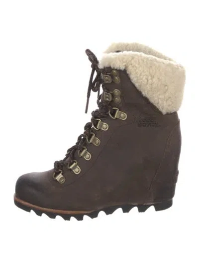 Pre-owned Sorel Leather Fur Trim Lace-up Boots In Brown