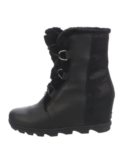 Pre-owned Sorel Leather Fur Trim Snow Boots In Black