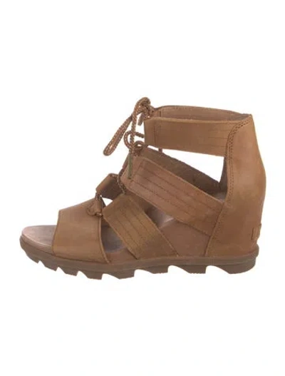 Pre-owned Sorel Leather Gladiator Sandals In Neutrals
