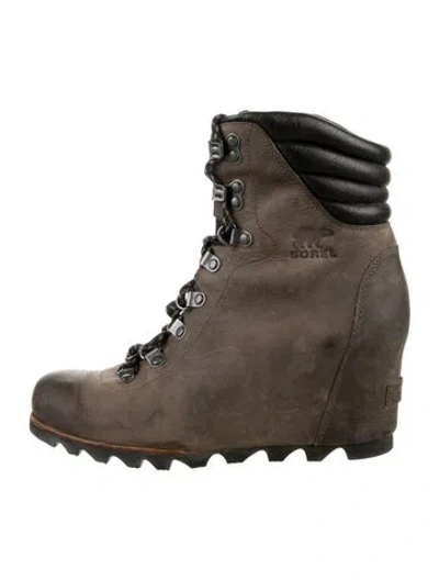Pre-owned Sorel Leather Hiking Boots In Brown