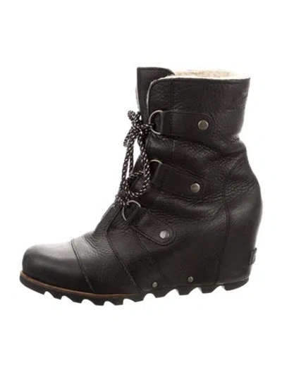 Pre-owned Sorel Leather Lace-up Boots In Black