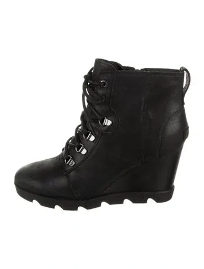 Pre-owned Sorel Leather Lace-up Boots In Black