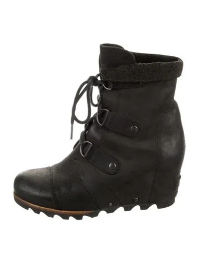 Pre-owned Sorel Leather Lace-up Boots In Black