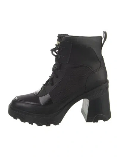 Pre-owned Sorel Leather Lace-up Boots In Black