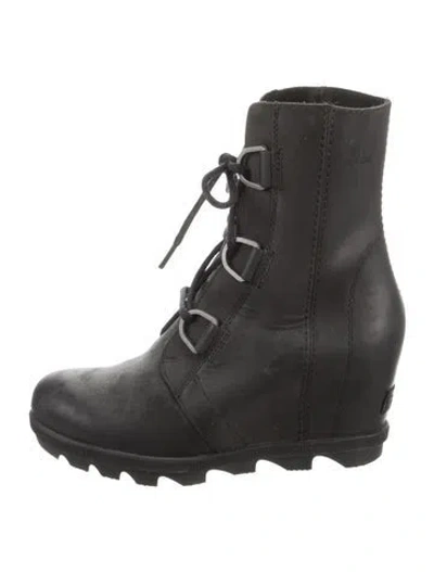 Pre-owned Sorel Leather Lace-up Boots In Black