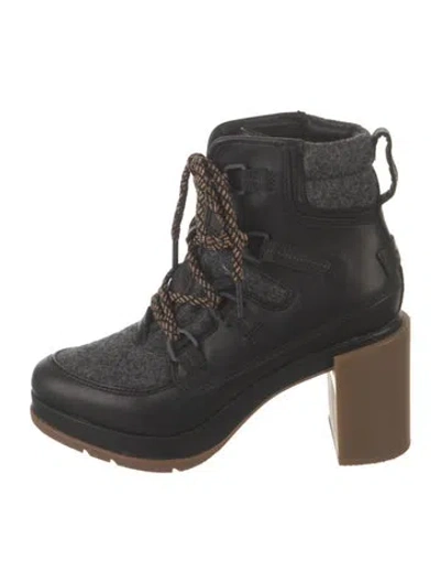 Pre-owned Sorel Leather Lace-up Boots In Black